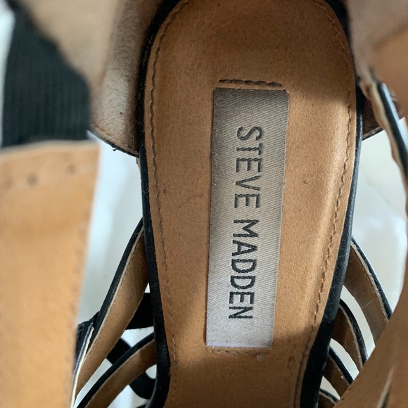 Steve Madden Black Wedge Heels - Picture 4 of 6